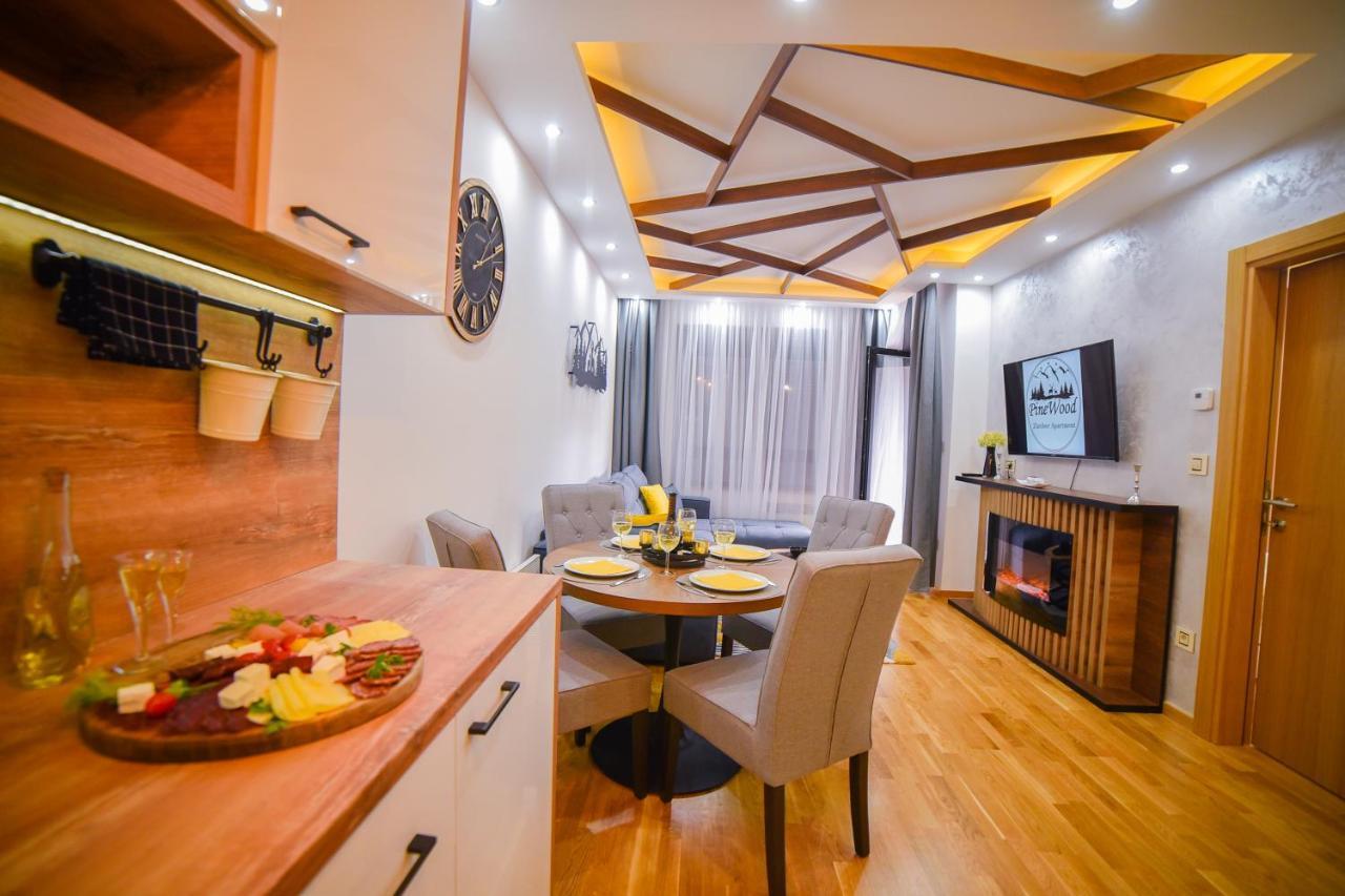 Pinewood Apartment